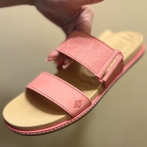 Sperry Sandal